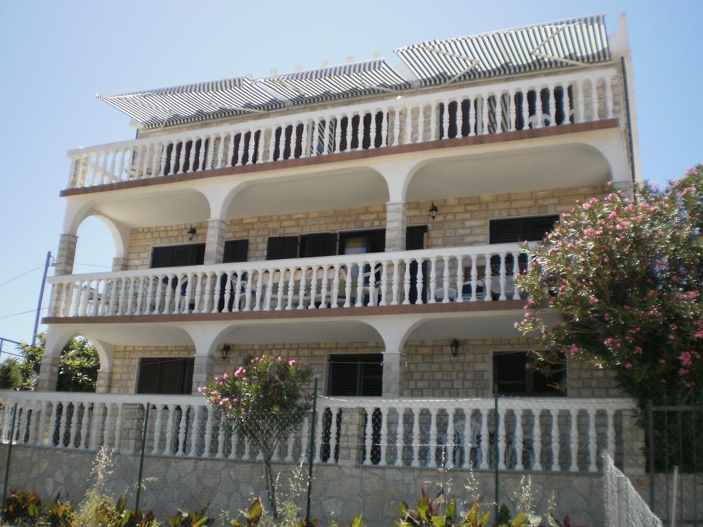 Apartments Jobst Trogir Exterior foto