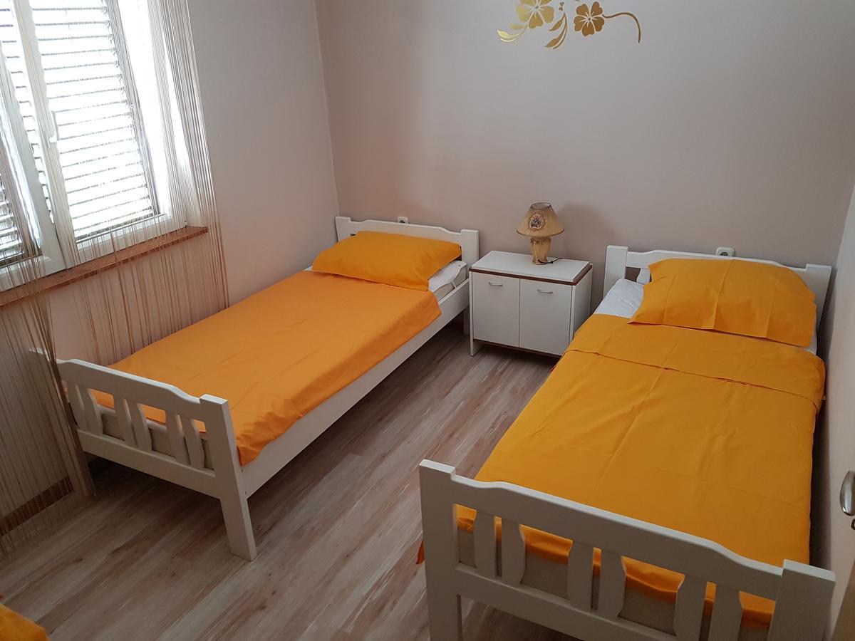 Apartments Jobst Trogir Exterior foto